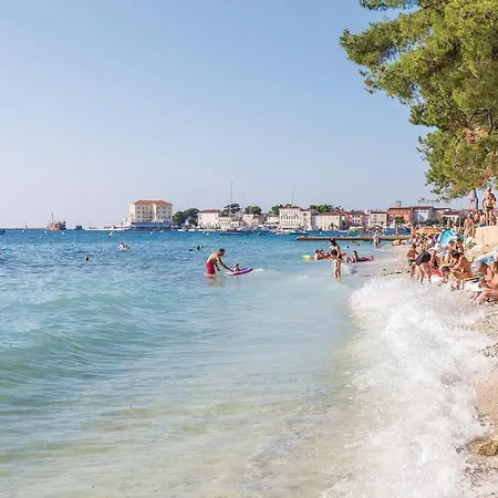 Beautiful Home In Tar * Porec